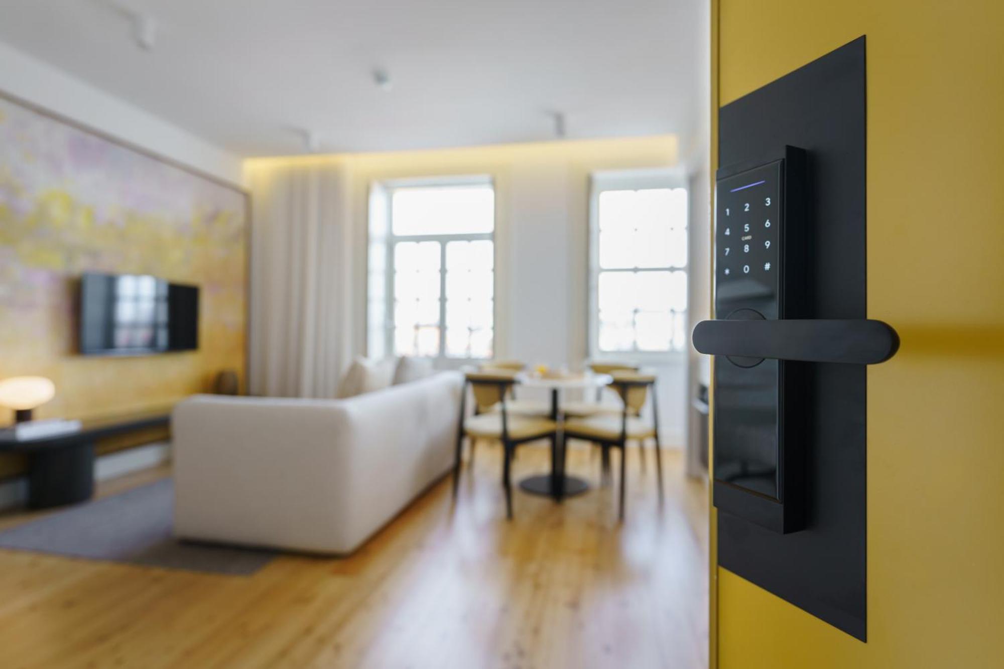 Appartamento Feel Porto Clerigos Charm Flats Esterno foto